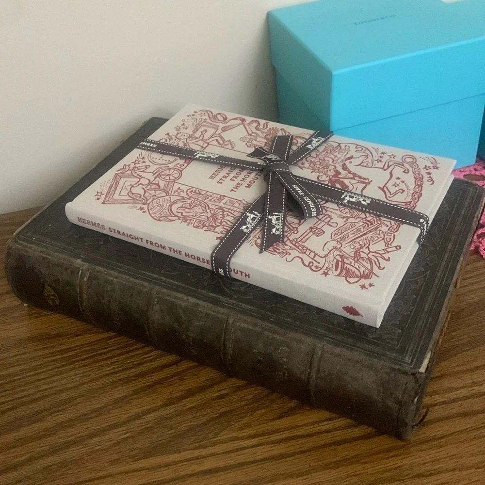 Silent share show - like for notice - Tiffany and co, books, jewelry and more